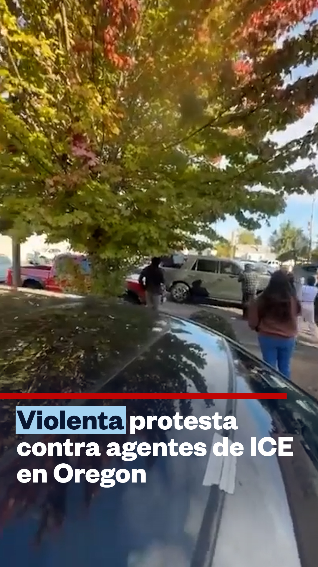 ICE agents use tear gas, rubber bullets on crowd blocking vehicles in Salem