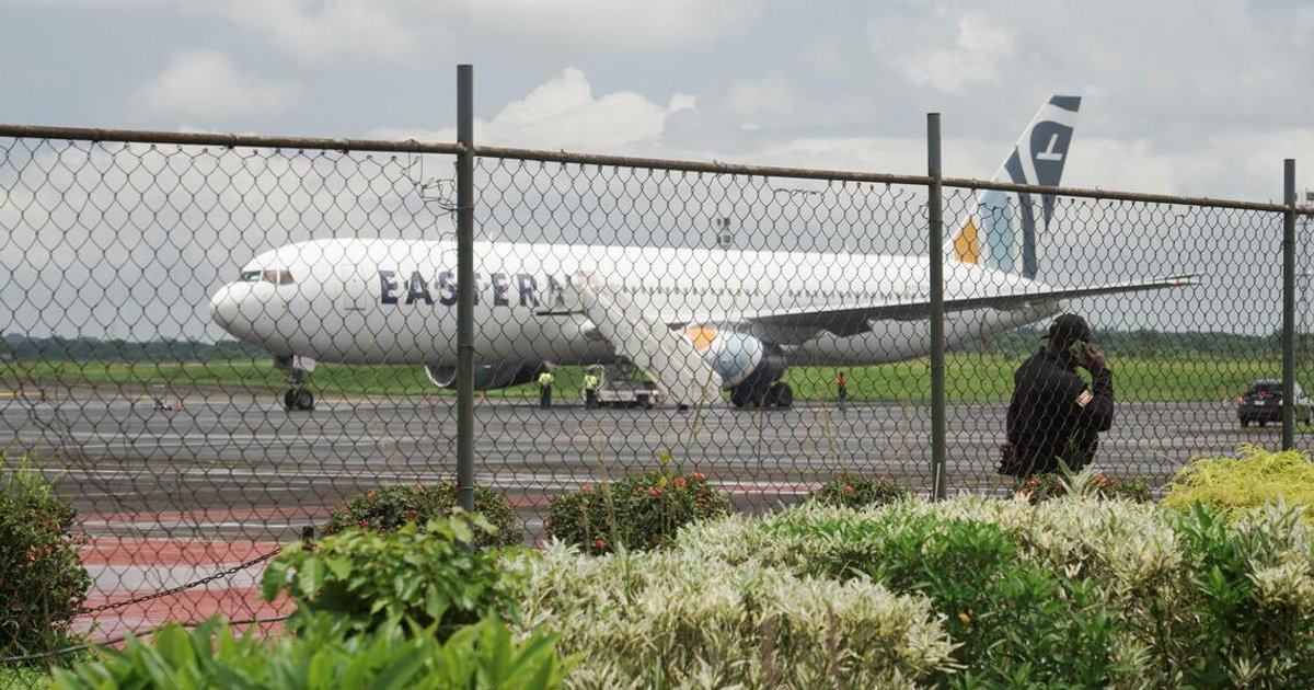 Five migrants resist Liberia deportation, forced off plane in Equatorial Guinea