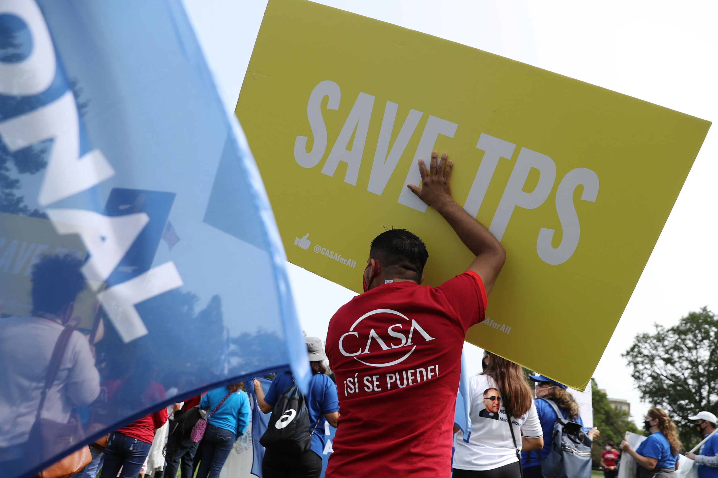 Salvadoran TPS holders remain in limbo after DHS misses deadline without action