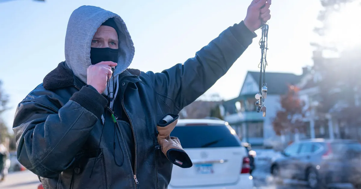 Minneapolis neighbors organize ICE Watch resistance by thousands