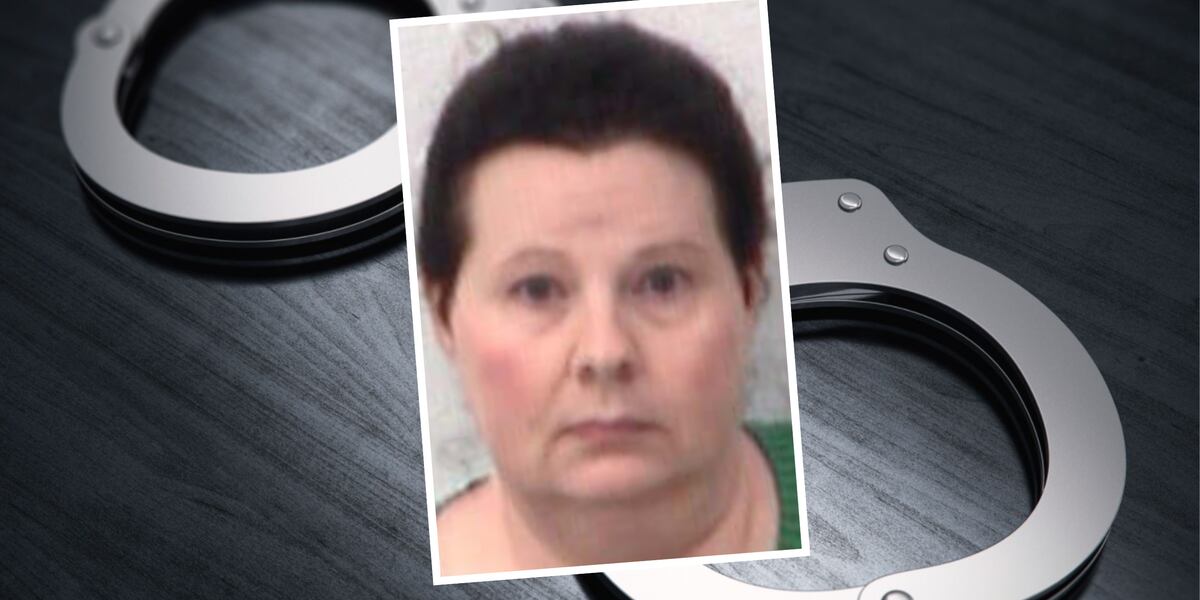 Emanuel County employee arrested for credit card misuse