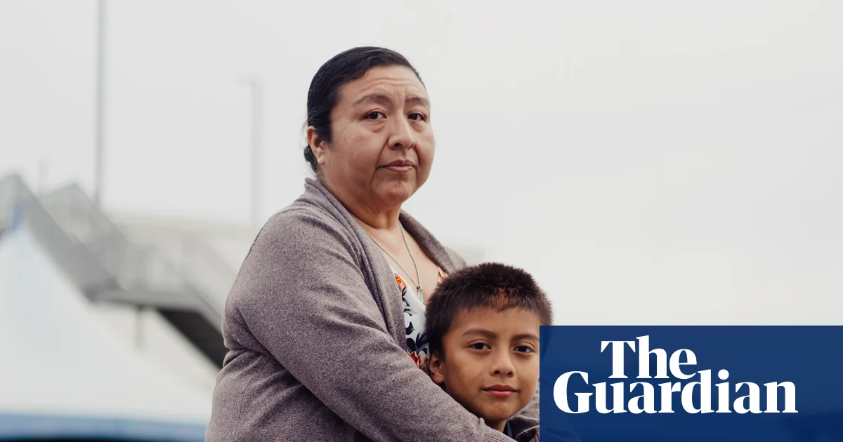 Father of four deported to Mexico after signing away rights without glasses