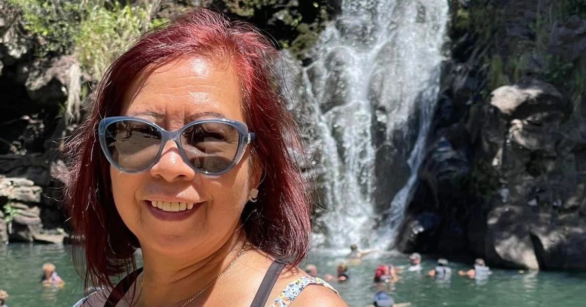 Green card holder Lewelyn Dixon, freed from ICE detention, becomes U.S. citizen